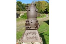 Logo de Poterie Trompe Souris Logo de Poterie Trompe Souris