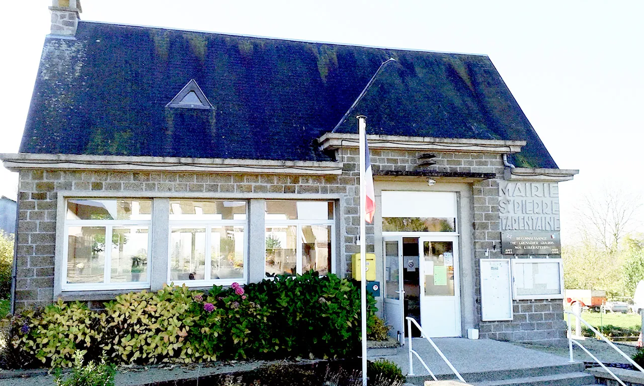 mairie St-Pierre-Tarentaine