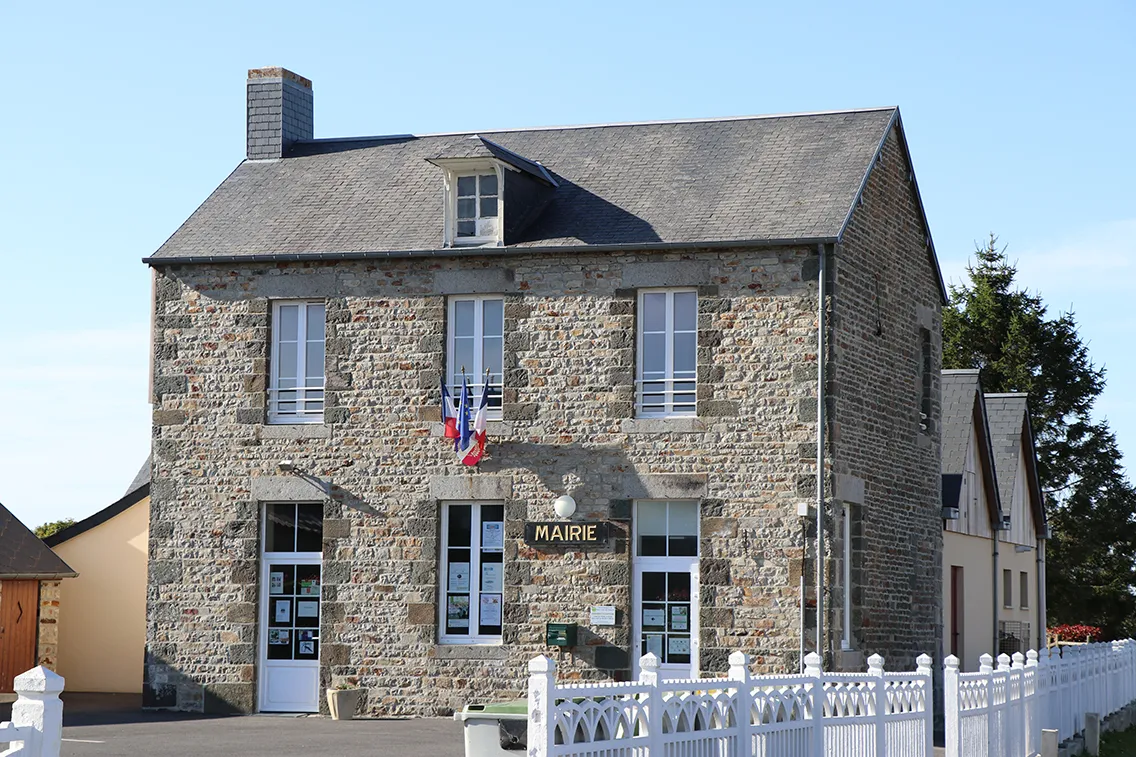 Mairie de St-Ouen-des-Besaces